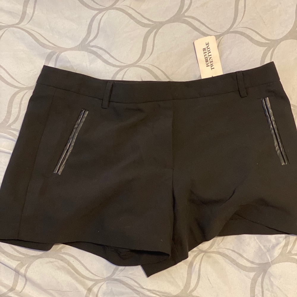 Black forever 21 shorts